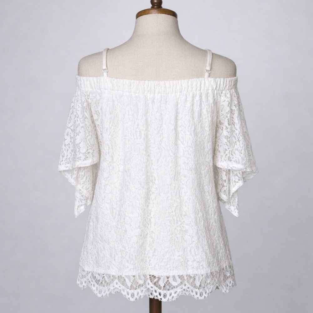 💐🤍 No Boundaries White Floral Lace Off Shoulder Blouse 🌊 - Picture 2 of 4